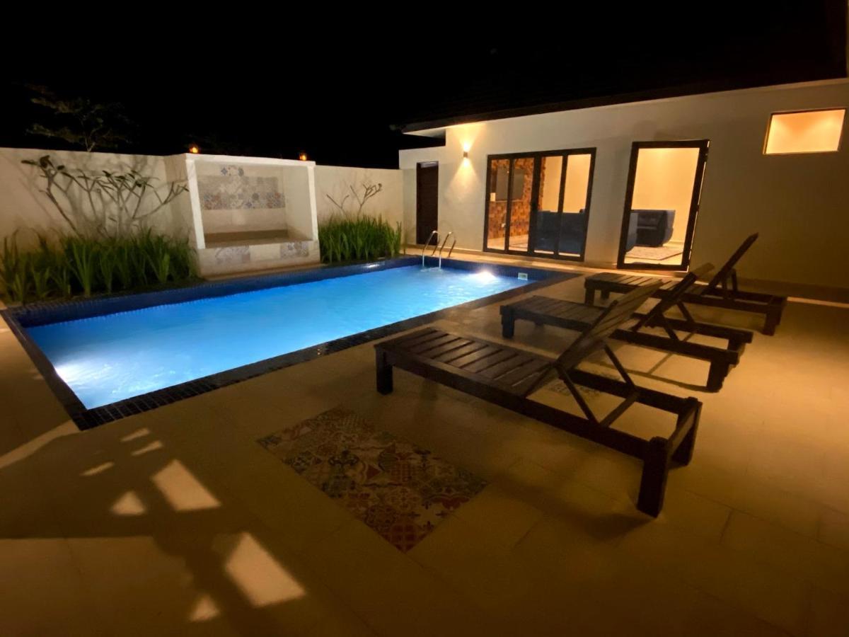Charis Pool Villa 2 - 3 Bedroom With Private Pool Bentong Kültér fotó