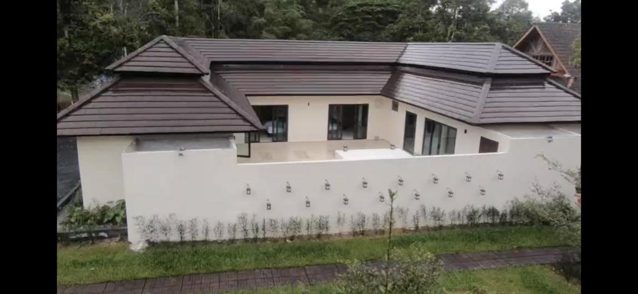 Charis Pool Villa 2 - 3 Bedroom With Private Pool Bentong Kültér fotó