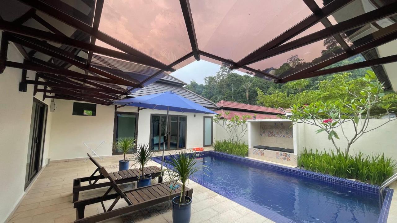Charis Pool Villa 2 - 3 Bedroom With Private Pool Bentong Kültér fotó